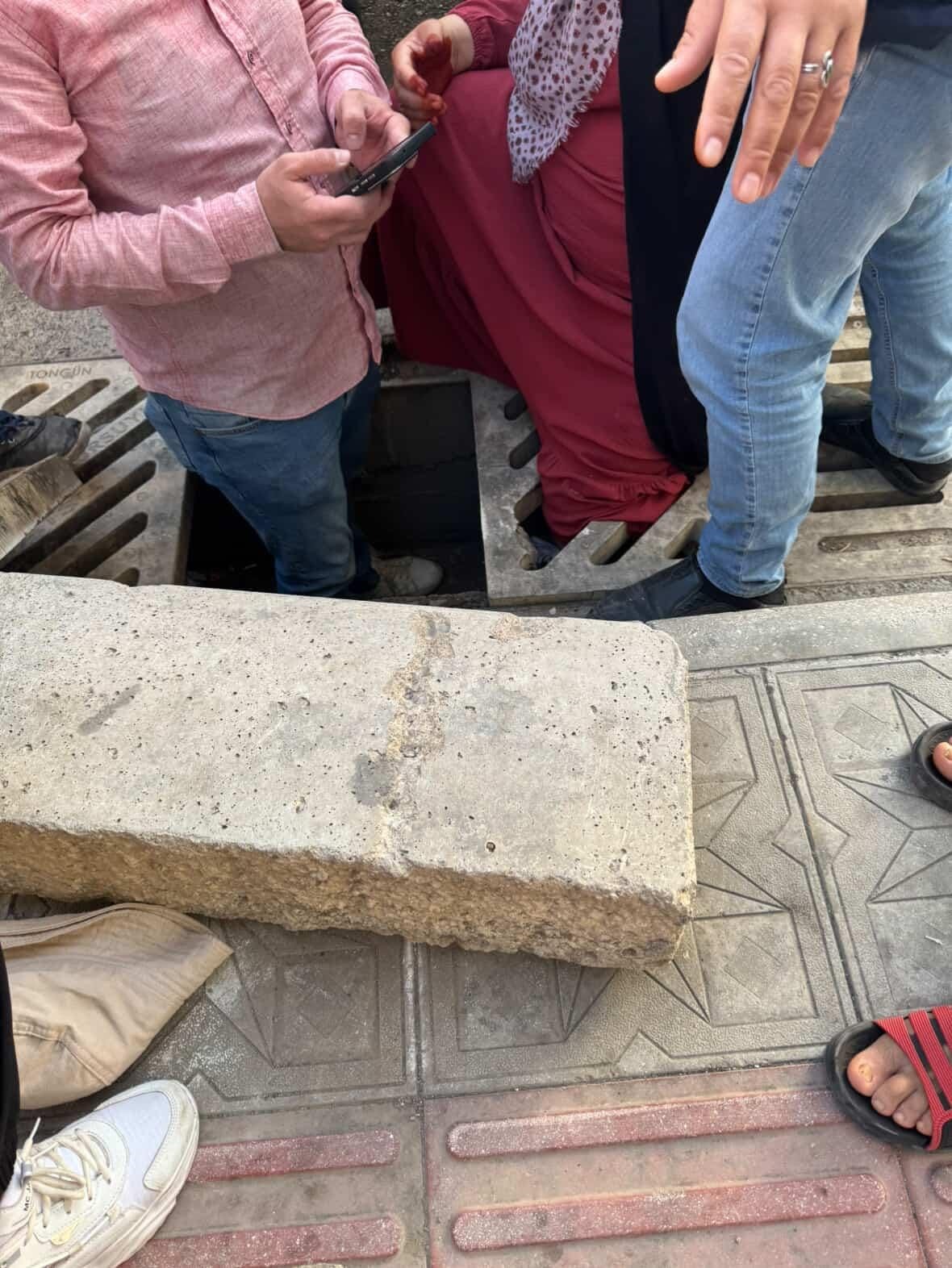 Mazgala Sıkışan Kadını İtfaiye Kurtardı (4)