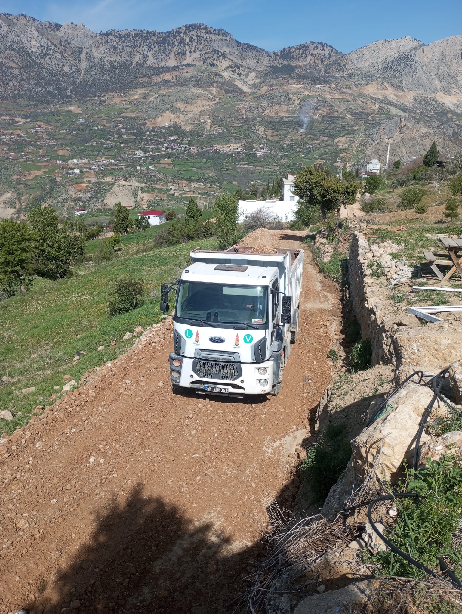 Onikişubat’ta Kırsal Mahallelere Ulaşım Konforu Artıyor (2)