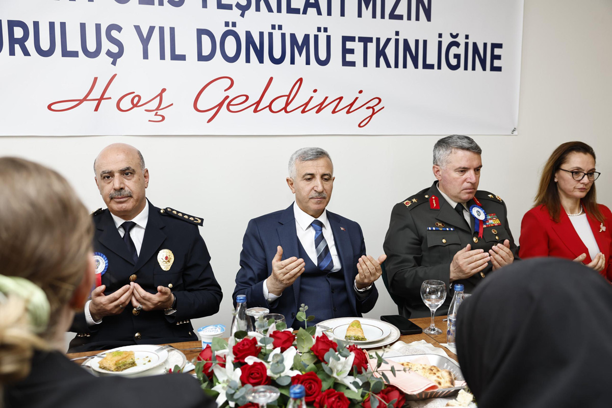Vali Ünlüer'den Polis Haftasında Anlamlı Buluşma (10)