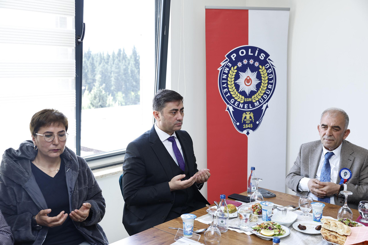 Vali Ünlüer'den Polis Haftasında Anlamlı Buluşma (6)