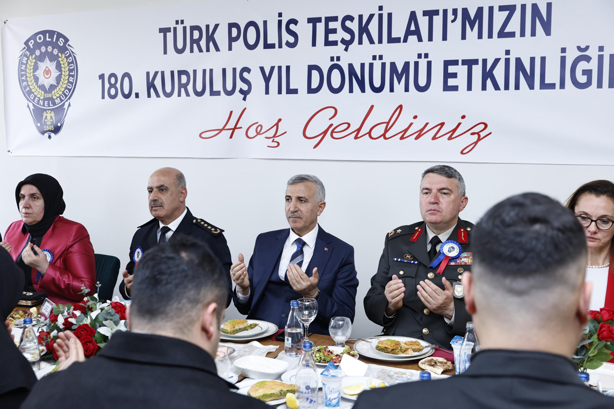 Vali Ünlüer'den Polis Haftasında Anlamlı Buluşma (8)