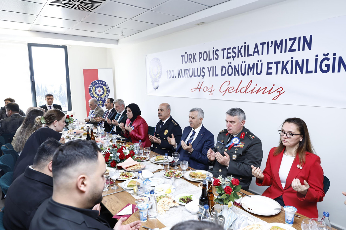 Vali Ünlüer'den Polis Haftasında Anlamlı Buluşma (9)