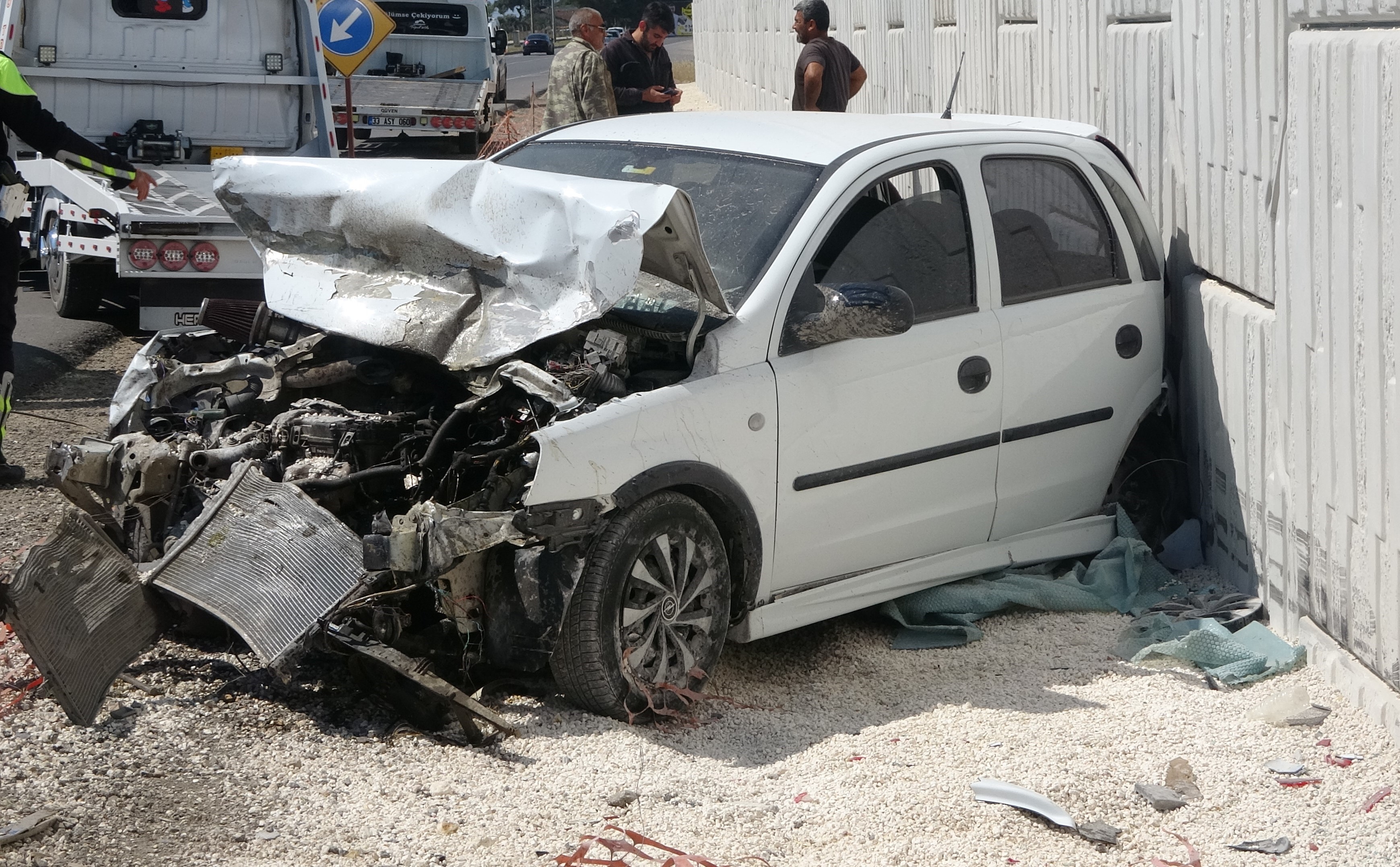 Zincirleme Trafik Kazası 1 Ölü, 3 Yaralı (5)