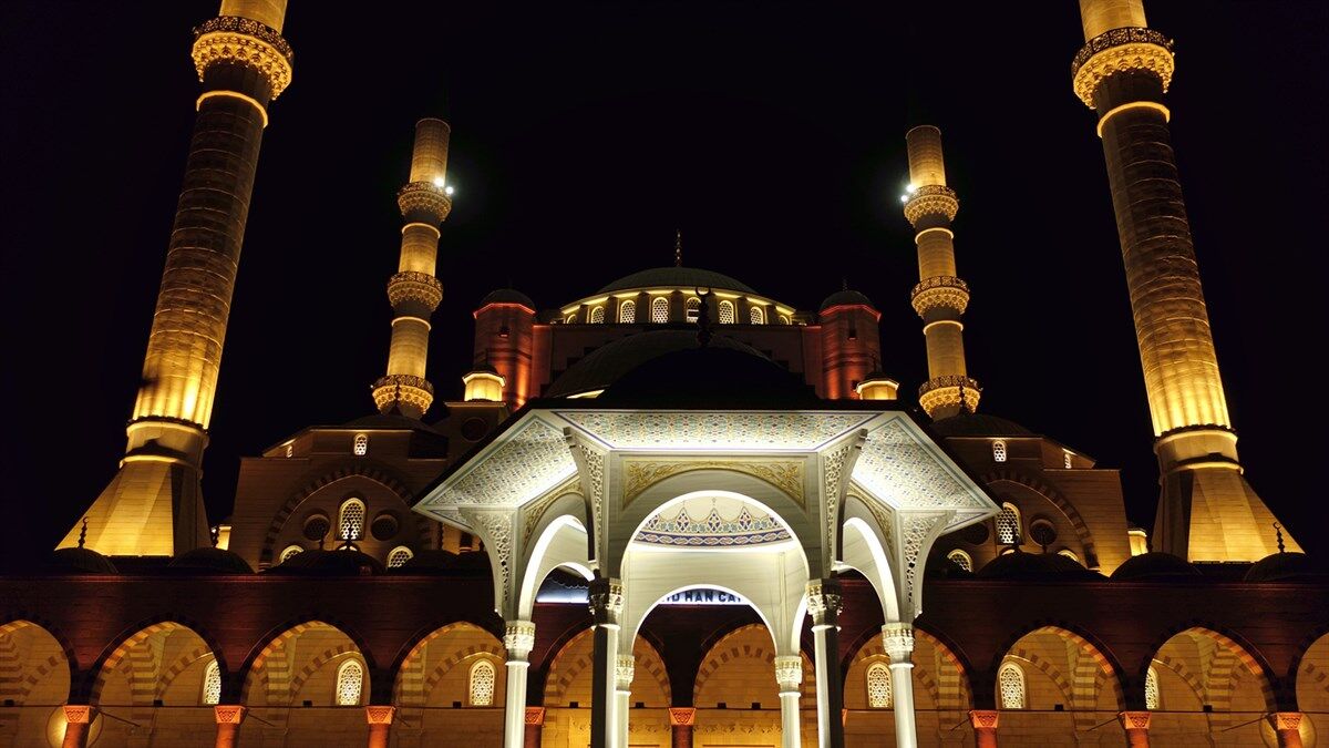Abdülhamid Han Camii Kahramanmaraş’ta Osmanlı İzlerini Taşıyan Anıtsal Mabet (2)