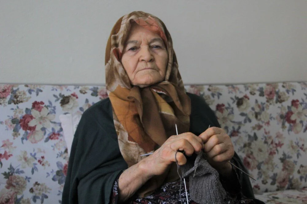 Asırlık Çınar Hayriye Nine'den Uzun Yaşamın Sırrı En Çok Yediği 3 Besin (2)
