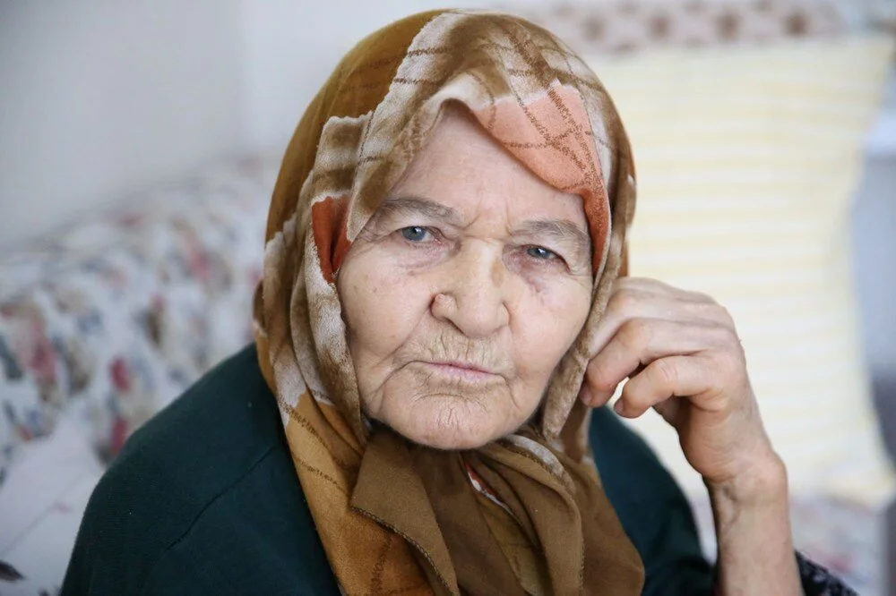 Asırlık Çınar Hayriye Nine'den Uzun Yaşamın Sırrı En Çok Yediği 3 Besin (4)
