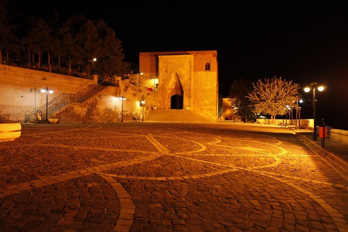 Eshab I Kehf Külliyesi Asırlara Direnen İnancın Ve Huzurun Kapısı (4)