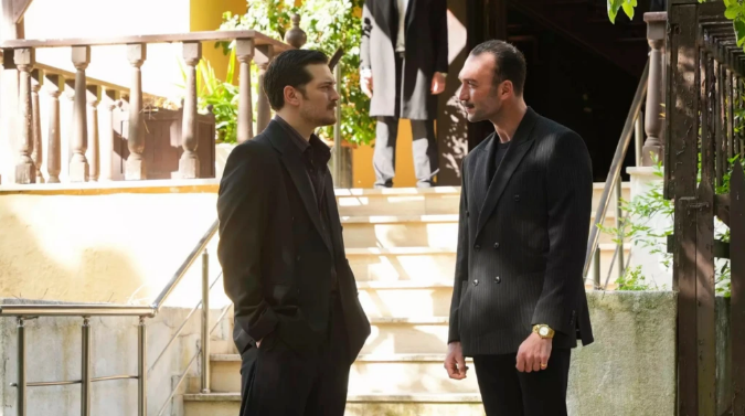 Eşref Rüya 9. Bölüm Bu Akşam! Eşref, Kadir'in İhanetini Öğrenecek Mi