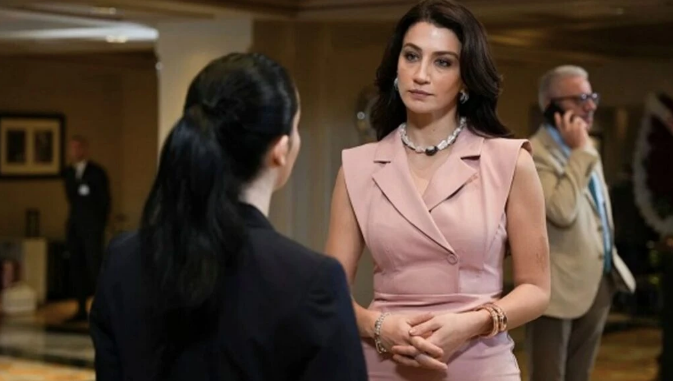 Eşref Rüya Irmak Kimdir Ceren Benderlioğlu Yaşı, Eşi Ve Kariyeri