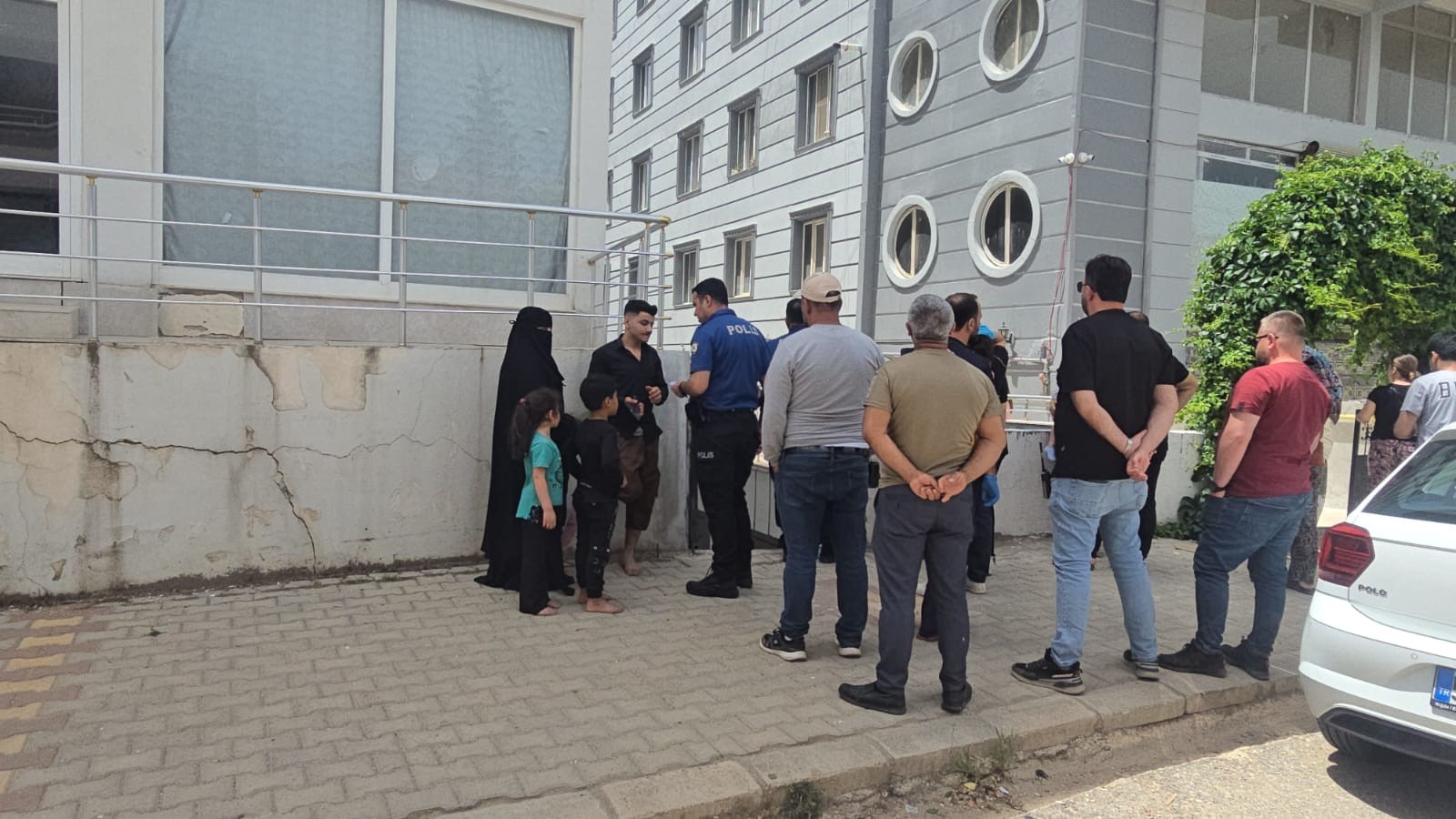 Gaziantep’te Havalandırmada Yakılan Ateş Paniğe Neden Oldu (6)