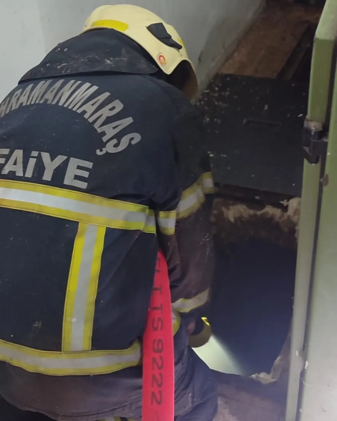 Kahramanmaraş Adana Karayolunda Tekstil Fabrikasında Yangın (1)