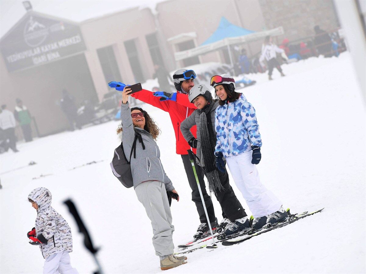 Kahramanmaraş’ın Beyaz Cenneti Yedi Kuyular Kayak Merkezi (2)