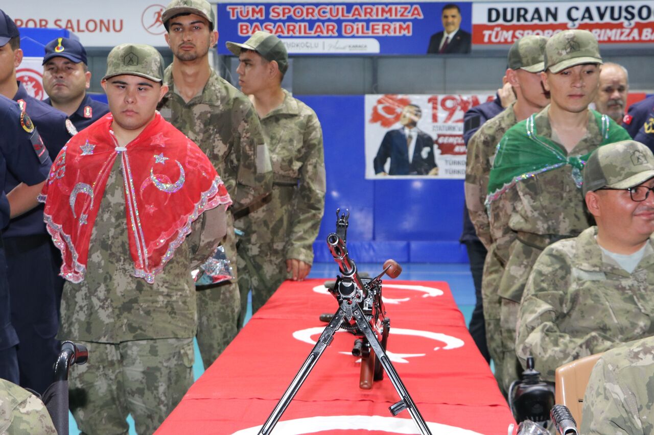 Kahramanmaraş’ta 20 Engelli Gencin Askerlik Hayali Gerçek Oldu (5)