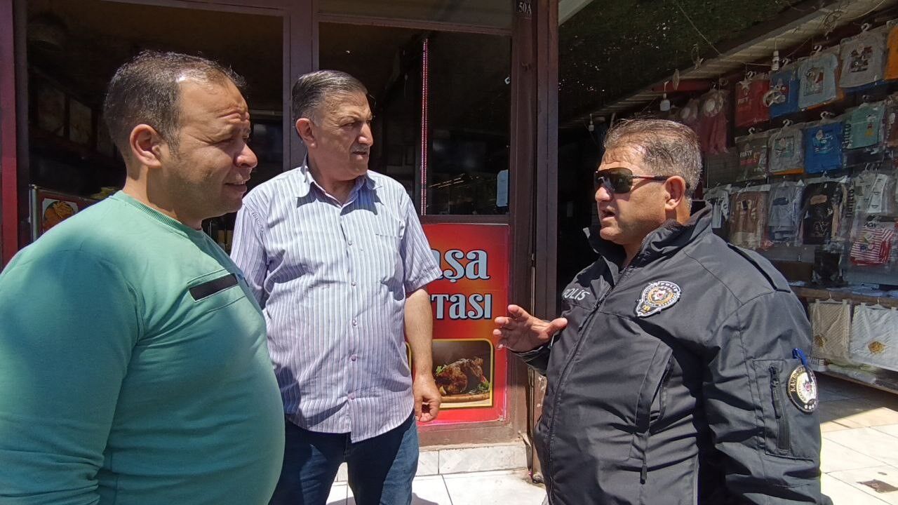 Kahramanmaraş’ta 30 Yıllık Polis Telsizle Veda Etti (3)