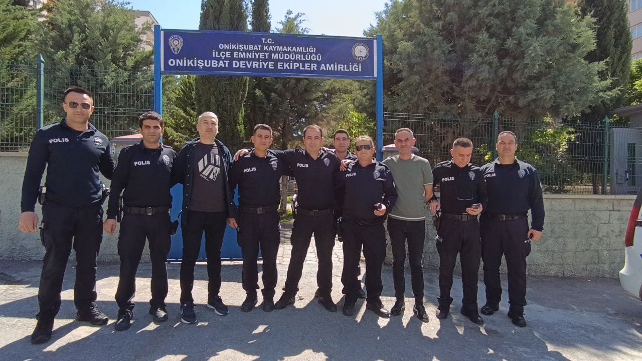 Kahramanmaraş’ta 30 Yıllık Polis Telsizle Veda Etti (6)