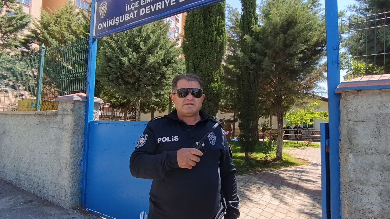 Kahramanmaraş’ta 30 Yıllık Polis Telsizle Veda Etti (7)