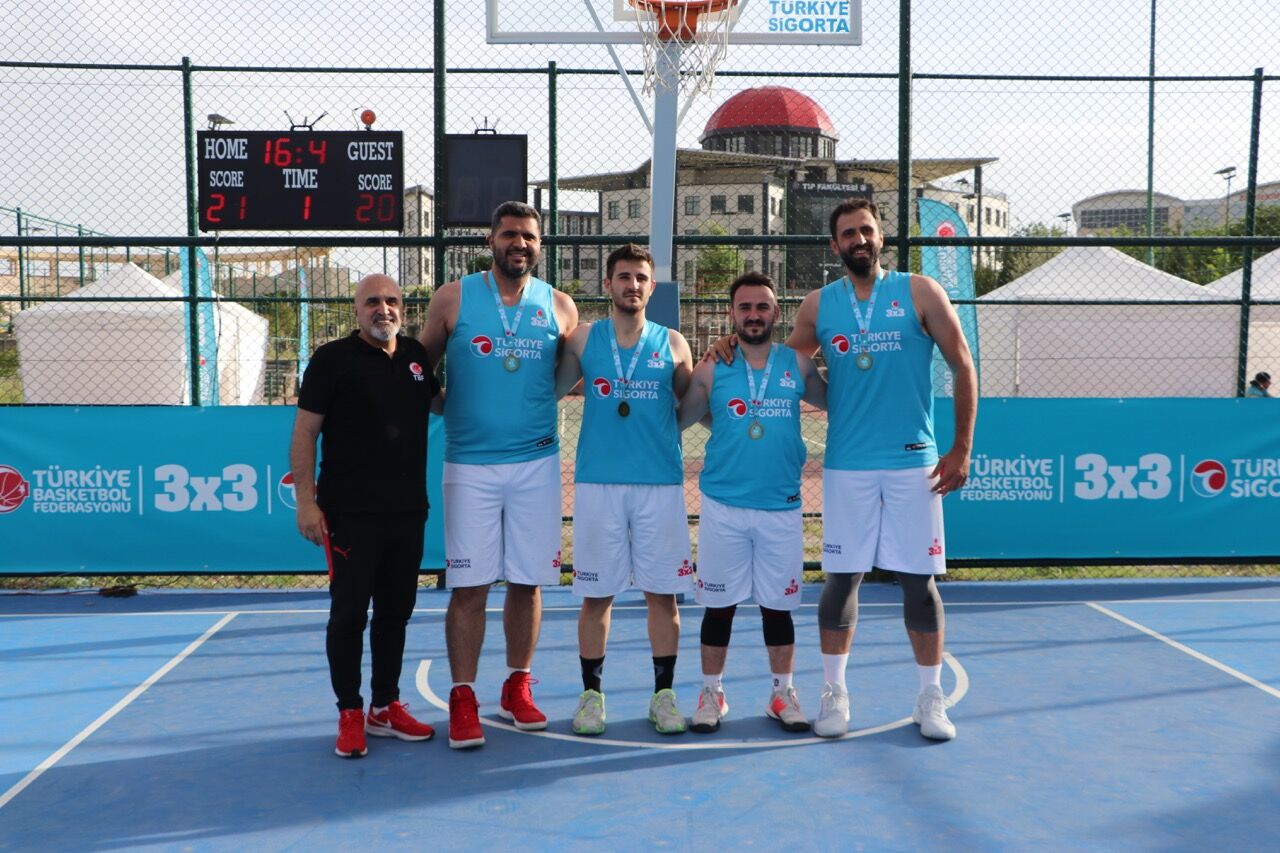 Kahramanmaraş'ta 3X3 Basketbol Turnuvası Tamamlandıbüyük Aa 20250511 37917704 37917702 Turkiye Sigorta 3X3 Basketbol Turnuvalarinin Kahramanmaras Etabi Tamamlandi