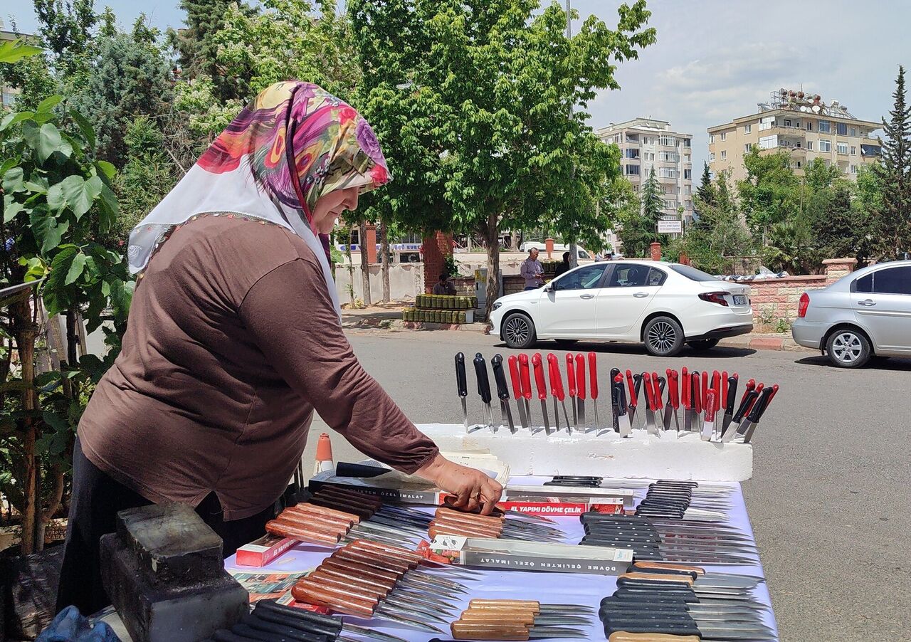 Kahramanmaraş’ta Aile Boyu Bıçakçılık 35 Yıllık Emek, Eş Desteğiyle Sürdürülüyor (4)