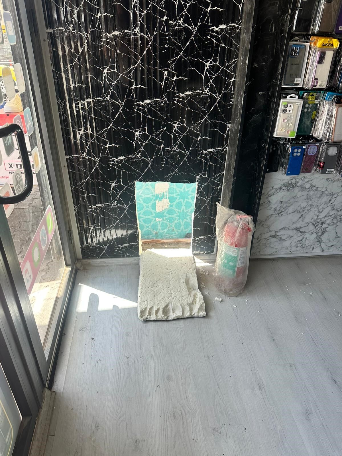 Kahramanmaraş'ta Konteyner İş Yerinden Yarım Milyonluk Vurgun (3)