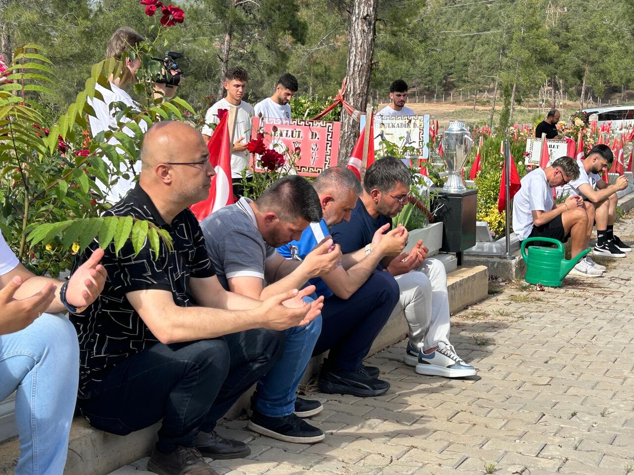 Kahramanmaraş'ta Şampiyonların İlk Durağı Şehitlik Oldu (5)