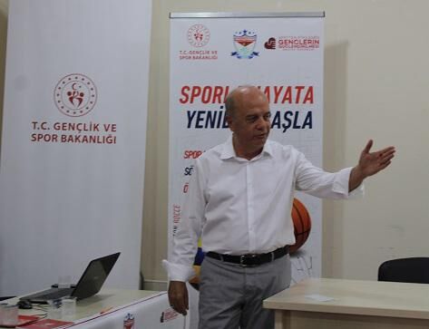 Kahramanmaraş'ta Spor Lisesi Öğrencileri Duayen Teknik Adamla Buluştu (1)