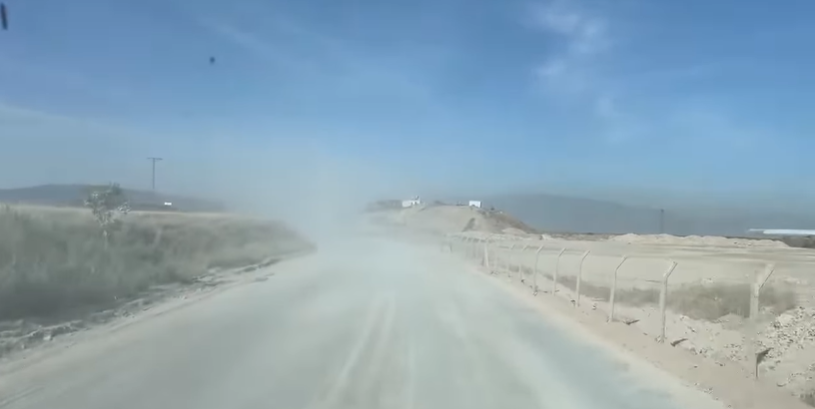 Kahramanmaraş'ta Toz Perdesi Kalkmıyor Sürücüler Ölümle Burun Buruna! (1)