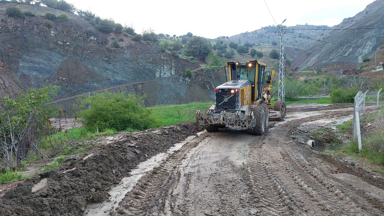 Kahramanmaraş'ta Yağmur Sonrası Yollar Yeniden Açılıyor (2)