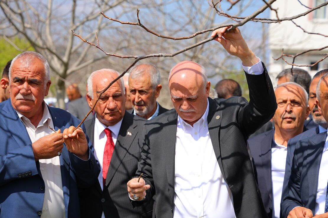 Kahramanmaraş’ta Zirai Alarm 65 İl Etkilendi, Destek Planı Hazır (1)-1