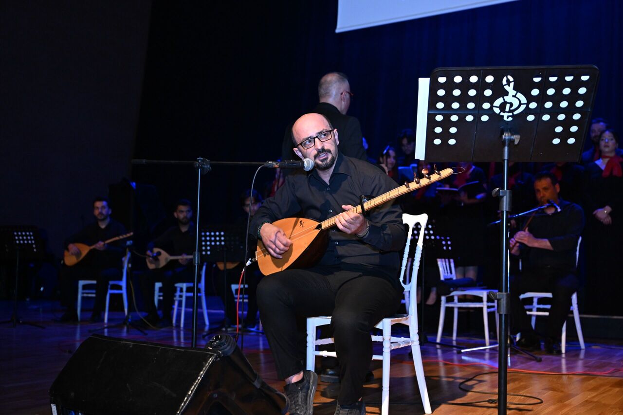 Ksü'de Âşık Mahzuni Şerif'e Vefa Gecesi! Unutulmaz Türkülerle Anıldı (2)