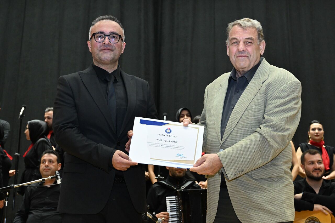 Ksü'de Âşık Mahzuni Şerif'e Vefa Gecesi! Unutulmaz Türkülerle Anıldı (9)