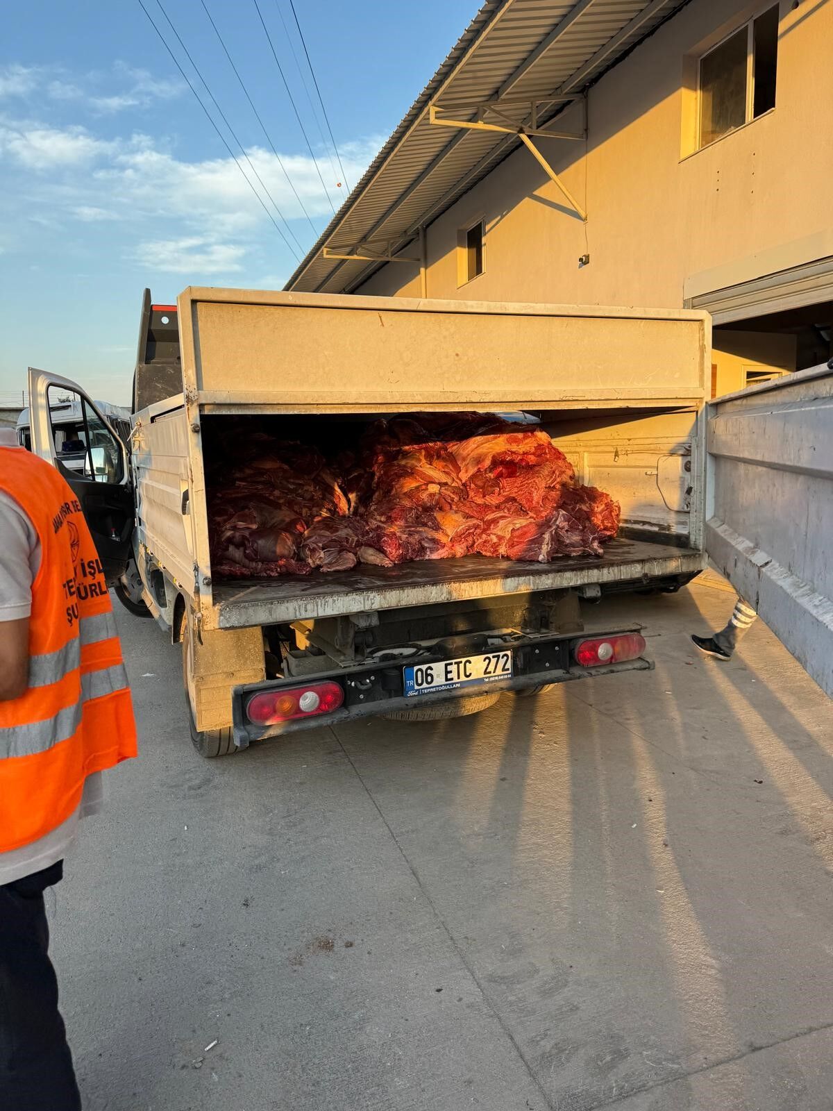 Mide Bulandıran Operasyon 3 Ton Bozuk At Ve Eşek Eti Ele Geçirildi (2)