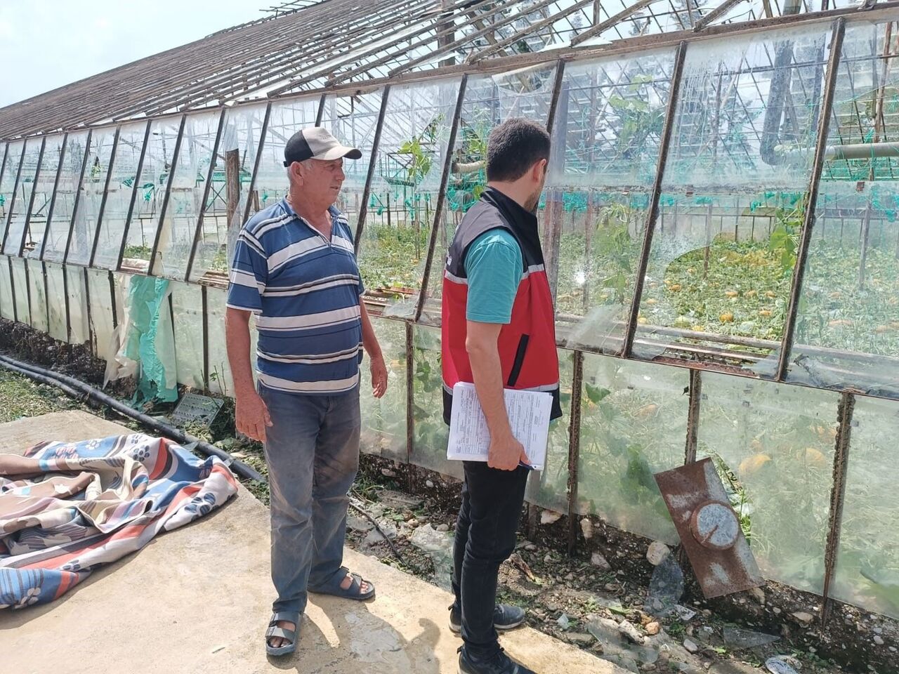 Serik’te Dolu Felaketi Tarım Arazilerini Vurdu Hasar Tespiti Başladı (5)