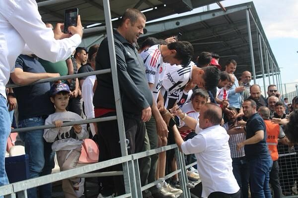 Şifo Mehmet, Yıllar Sonra Kahramanmaraş'ta Hayranlarıyla Buluştu (2)