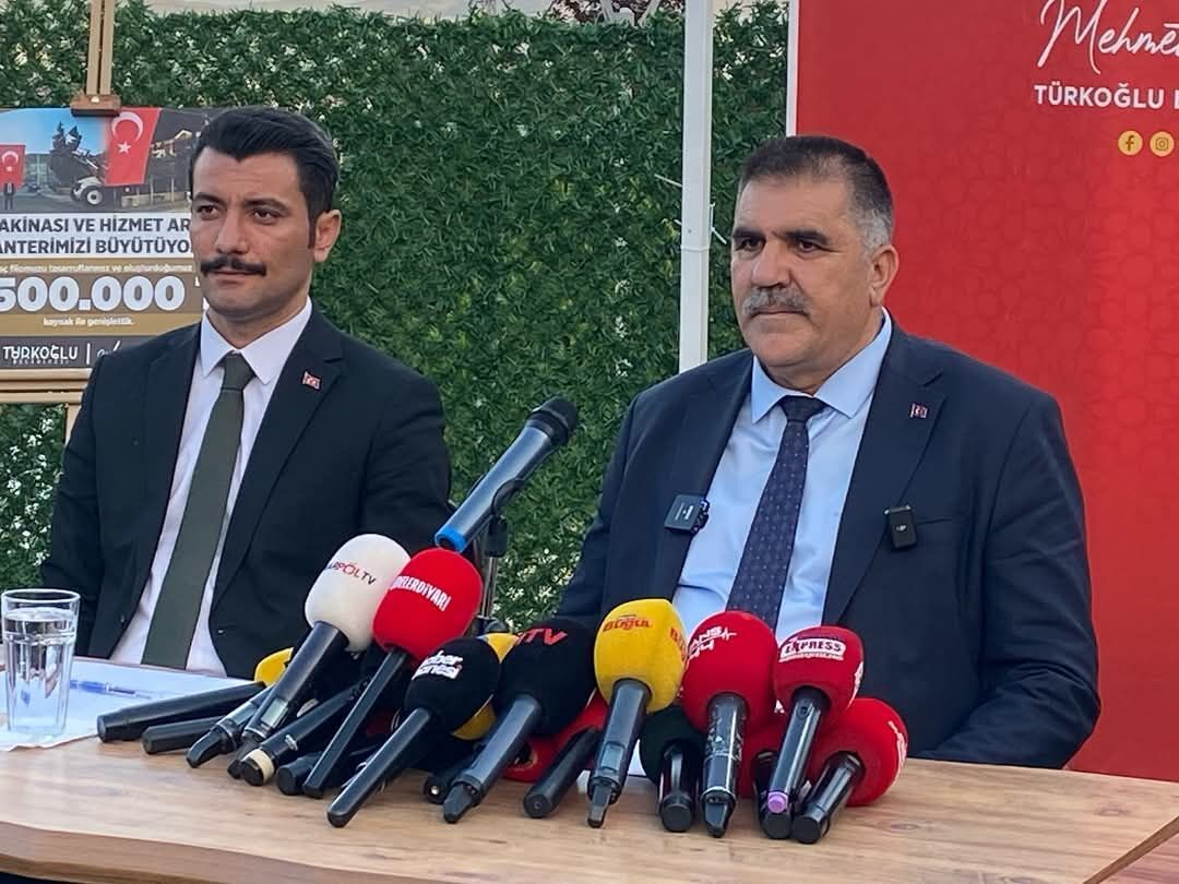 Türkoğlu'nda Hizmet Seferberliği! Başkan, 1 Yıllık İcraatları Açıkladıwhatsapp Image 2025 05 08 At 20.50.28 (3)