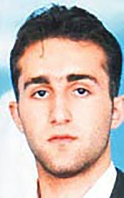 Adana’da Hakkında Yakalama Kararı Olan Şahıs, 18 Yıl Sonra Mersin’de Çöp Atarken Yakalandı. Aynı Polis Ekibi Yine Izini Sürdü. (6)