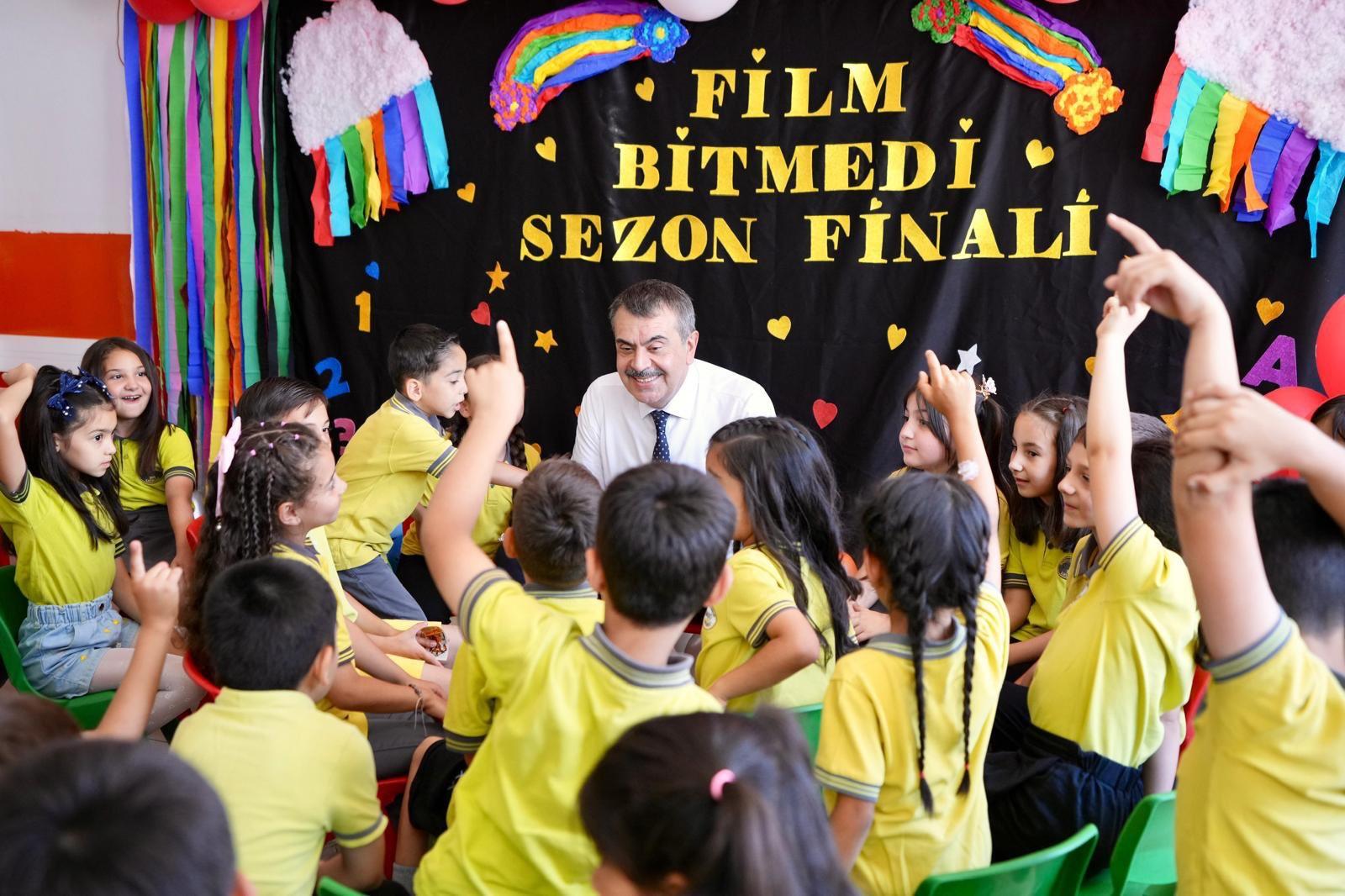 Bakan Tekin’den Kahramanmaraş’ta Eğitime Moral Ziyareti (1)
