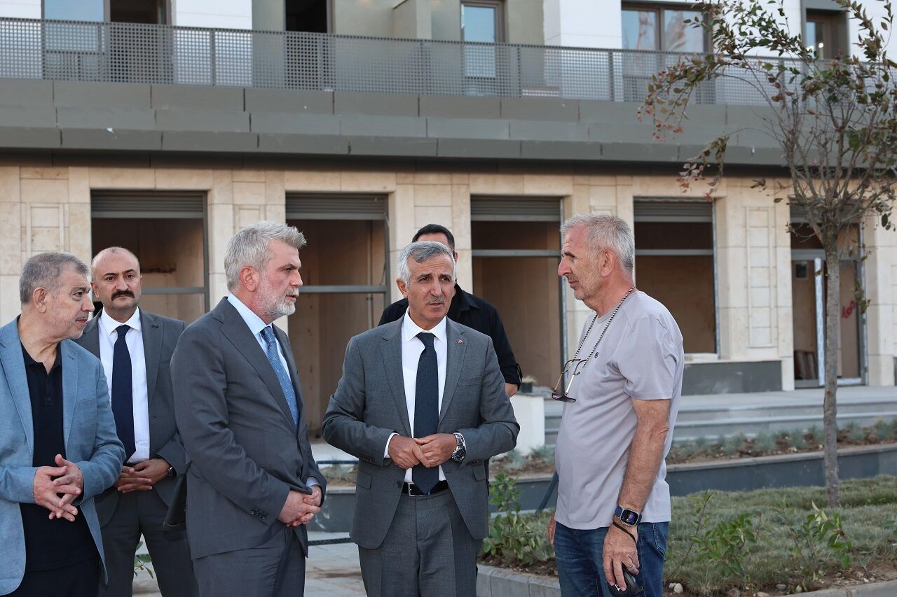 Başkan Görgel, Kahramanmaraş’ta Tarihi Konut Teslimi Öncesi Sahada (6)