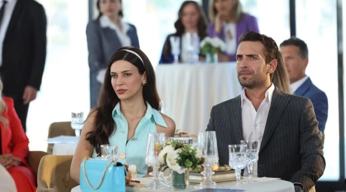 Çift Kişilik Oda 3. Bölüm Özeti Nilüfer Ve Gamze Karşı Karşıya, Otelde İsyan