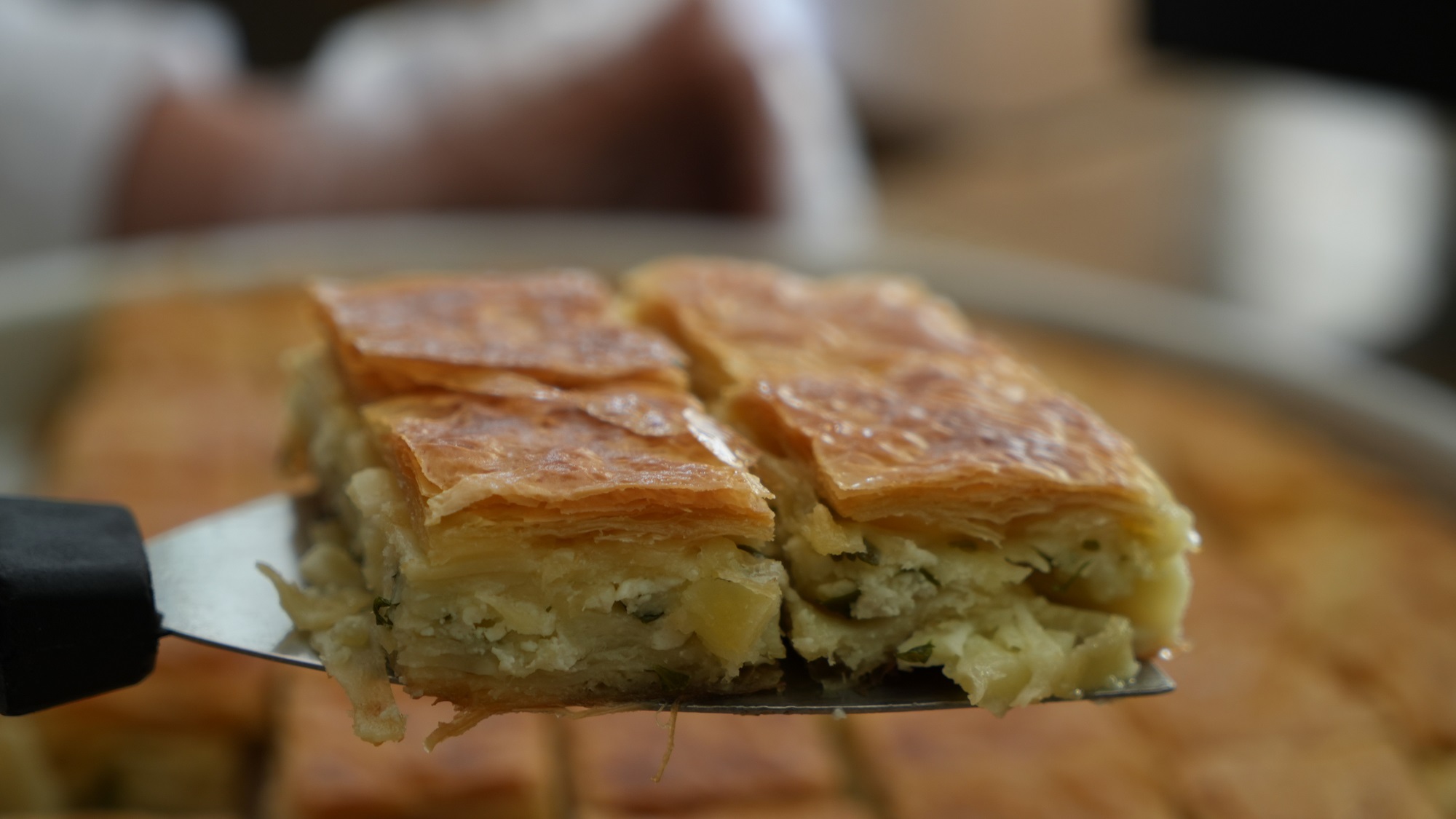 Elinin Hamuruyla Sektöre Yön Verdi Gaziantep’in İlk Ve Tek Kadın Börek Ve Baklava Ustası Oldu (3)