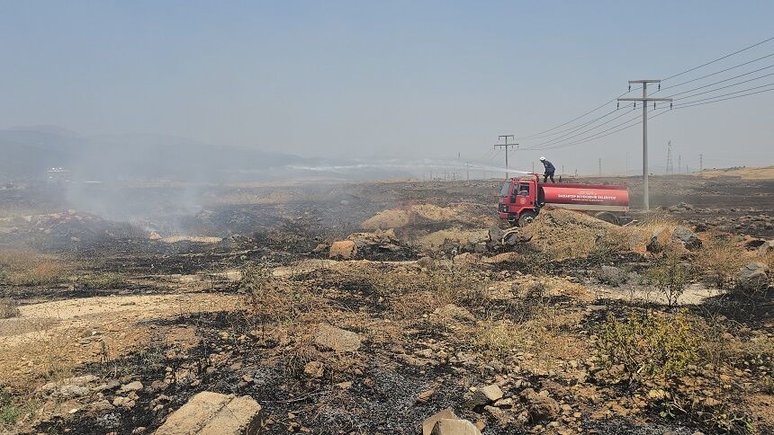Gaziantep İslahiye’de Anız Yangınına Erken Müdahale Facianın Önüne Geçti