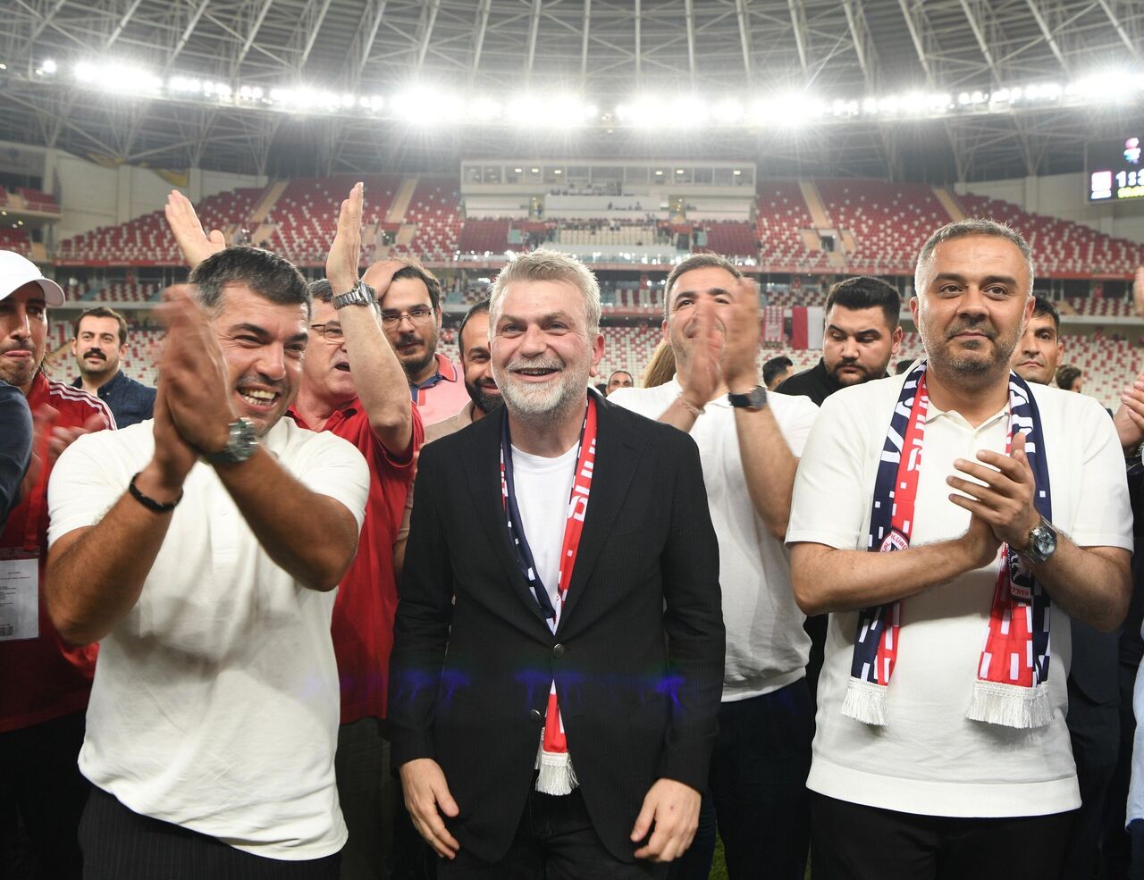 İstiklalspor Kulüp Başkanı Akarca 2. Lig'de De Hedefimiz Büyük (2)