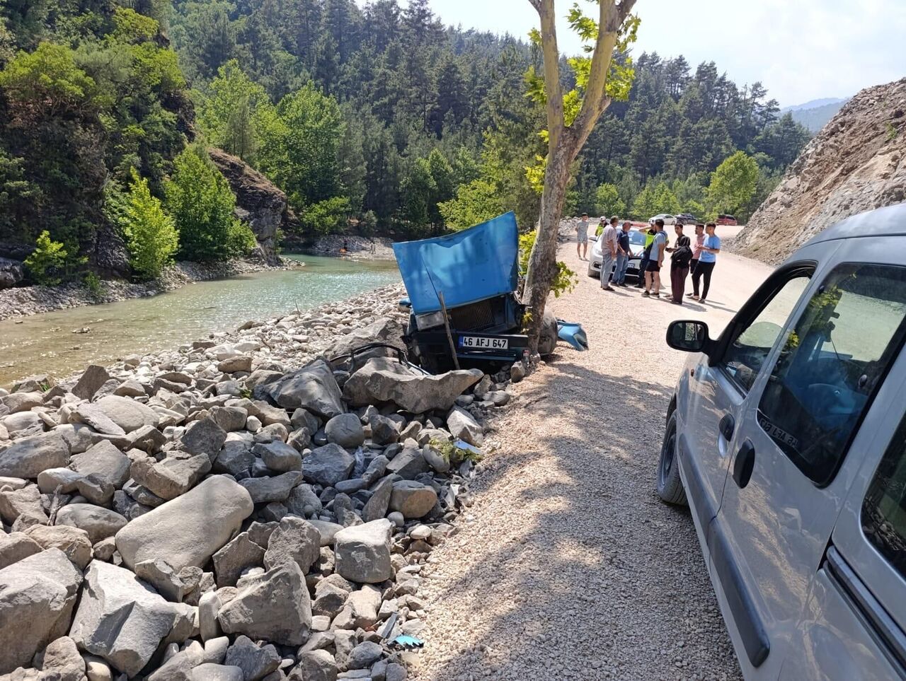 Kahramanmaraş Andırın’da Otomobil Ağaca Çarptı: 2 Kişi Yaralandıwhatsapp Image 2025 06 22 At 20.42.58 (1)