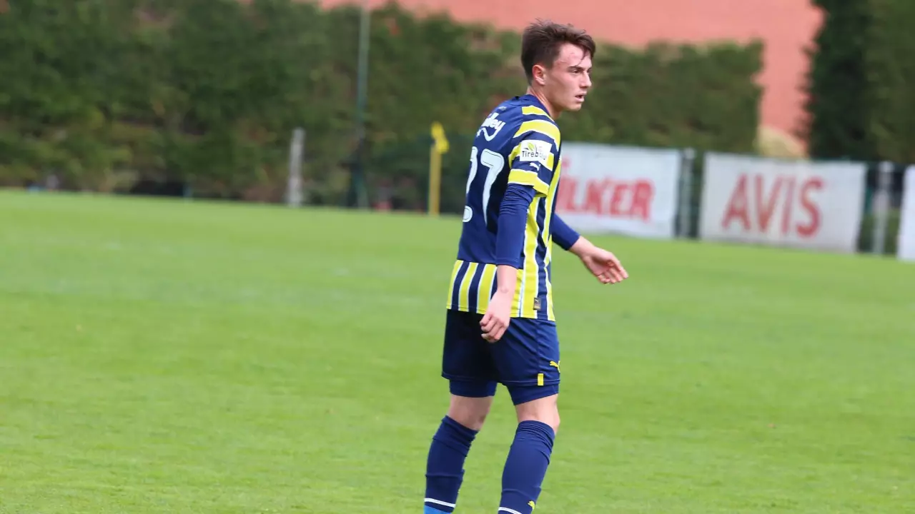 Kahramanmaraş İstiklalspor, Fenerbahçe'nin Yükselen Yıldızını Kaptı (1)