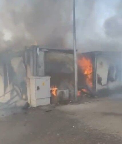 Kahramanmaraş'ta Konteyner Kent Alevlere Teslim Oldu (3)