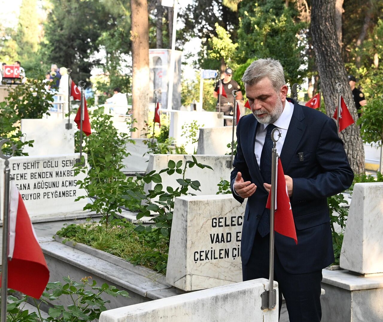 Kahramanmaraş'ta Şehitler Kabri Başında Dualarla Anıldı (5)