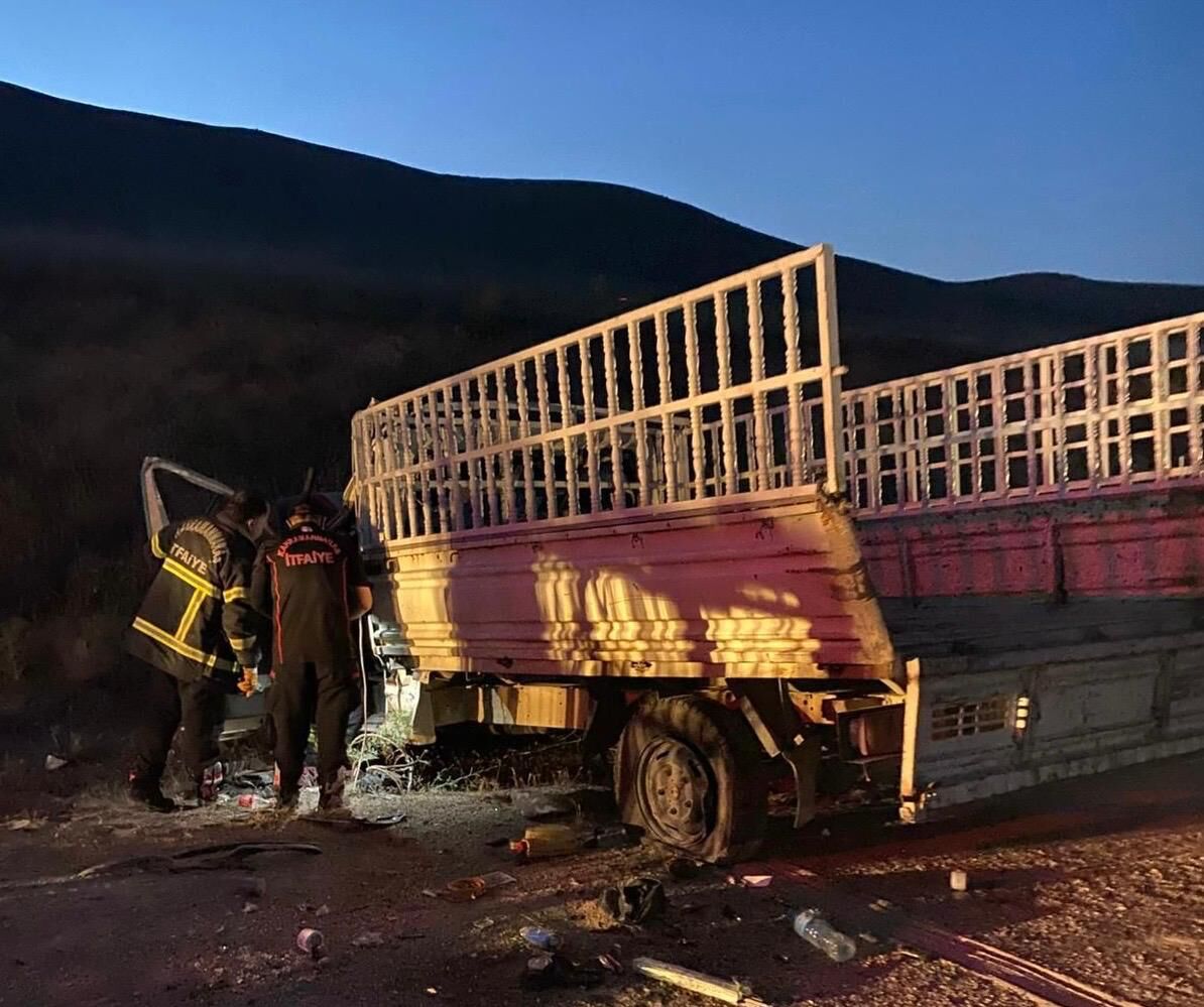 Kahramanmaraş’ta Trafik Kazası: Elbistan’da Kamyonet Ve Otomobil Çarpıştıwhatsapp Image 2025 06 20 At 22.19.54