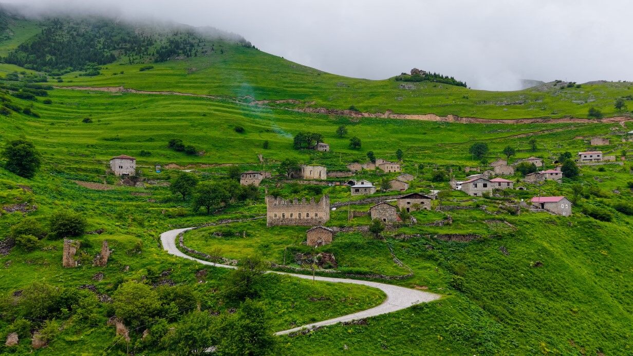 Santa Harabeleri’nden Büyüleyen Görüntüler Sis Bulutlarıyla Masalsı Bir Yolculuk (1)