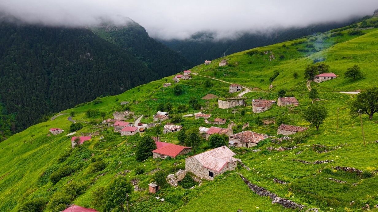 Santa Harabeleri’nden Büyüleyen Görüntüler Sis Bulutlarıyla Masalsı Bir Yolculuk (12)