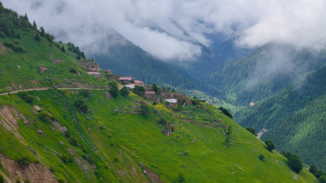 Santa Harabeleri’nden Büyüleyen Görüntüler Sis Bulutlarıyla Masalsı Bir Yolculuk (9)