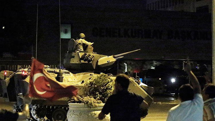 15 Temmuz'un 9. Yılı Fetö'nün Karanlık Oyunu Ve Milletin Destansı Zaferi (4)